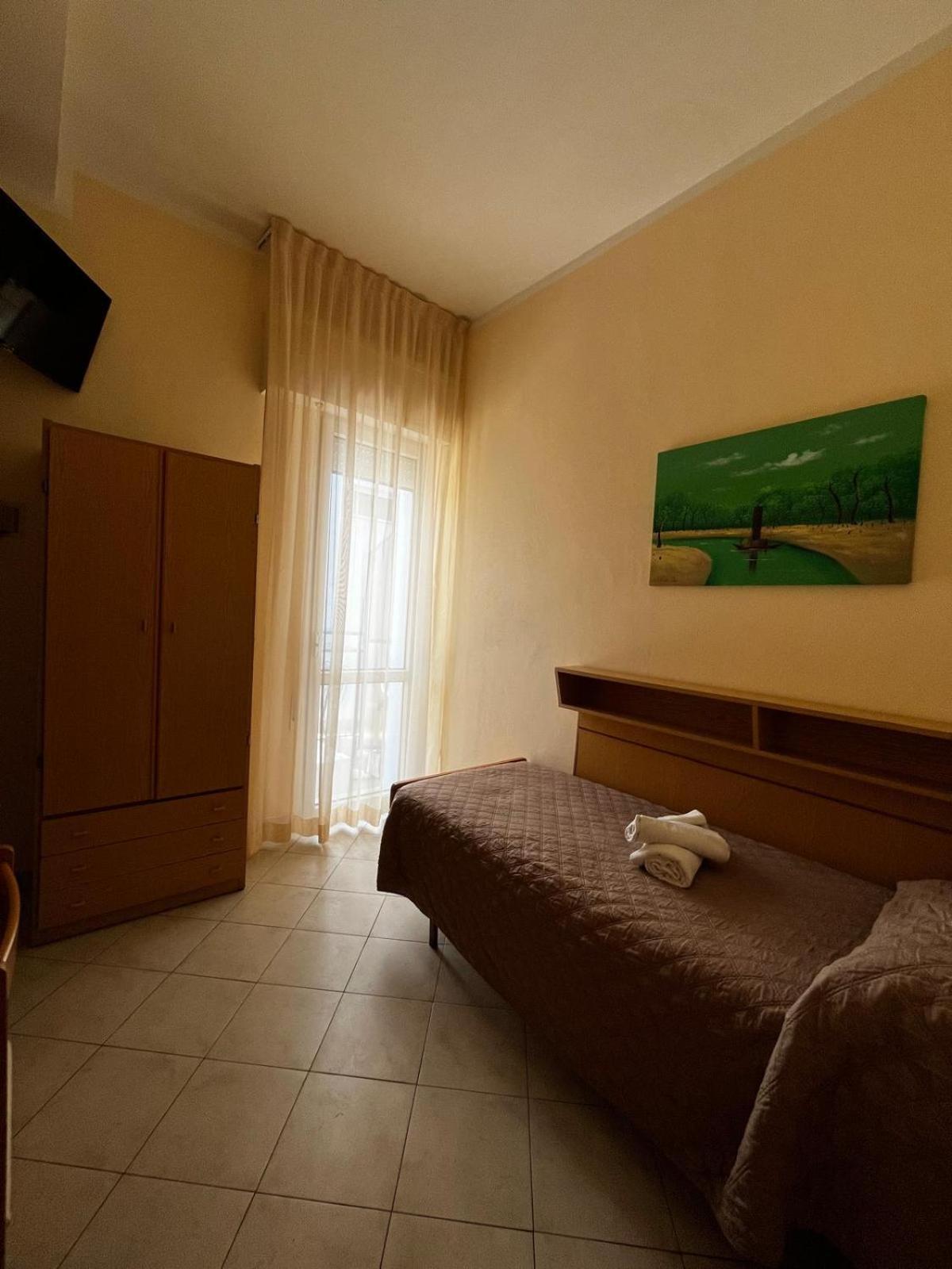 Hotel Giove Dipendenza Hotel Fiamma Cesena Bagian luar foto