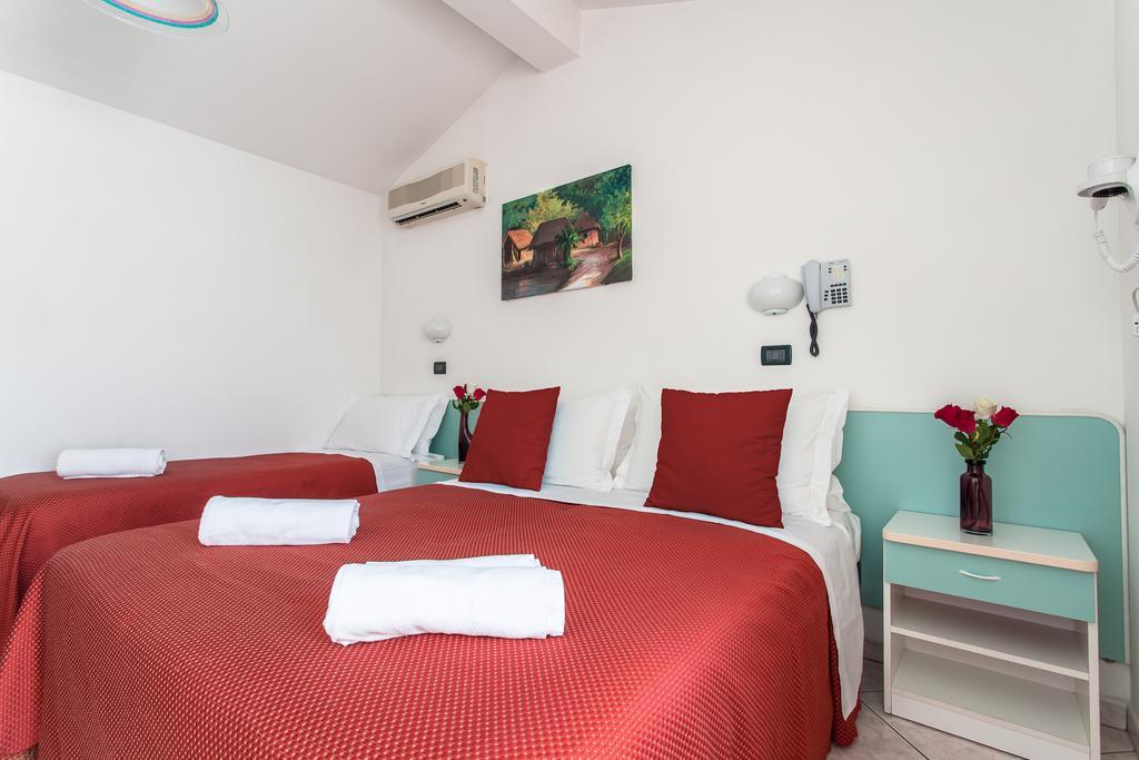 Hotel Giove Dipendenza Hotel Fiamma Cesena Bagian luar foto